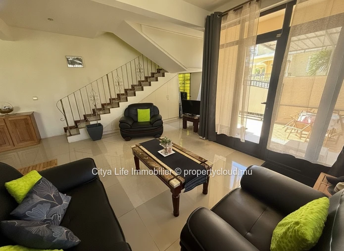 Belle maison meublée avec vue mer et montagne – Flic en Flac