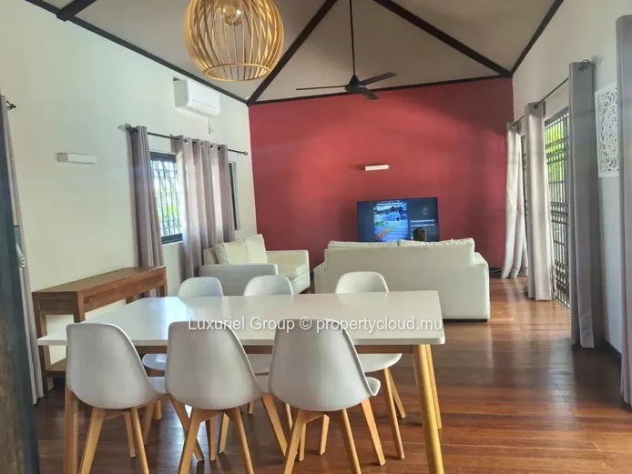 Contemporary Villa for Rent-Large Garden and Modern Comfort