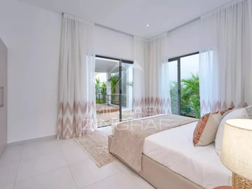 4 Bedroom Villa