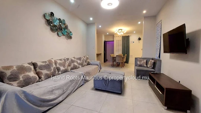 Beautiful villa for holiday rental, located in Pereybère