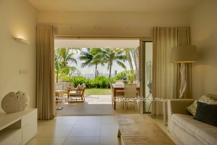 Cap Malheureux - Apartment with lagoon view, 30 meters from its private beach