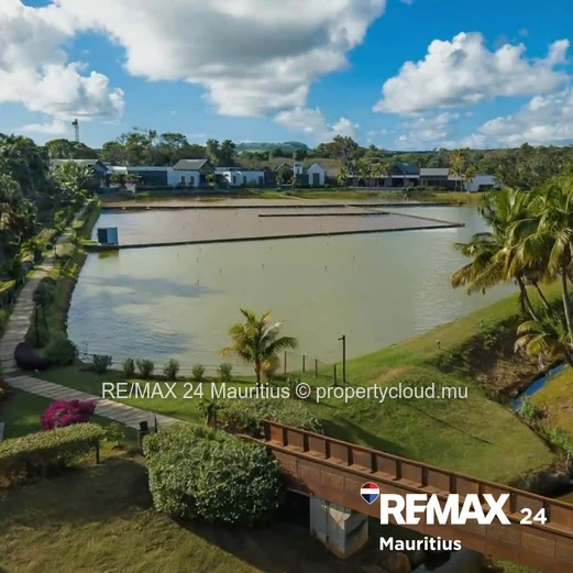 2-Bed Apartment in Beau Plan | Sunlit Terrace & Clubhouse Access