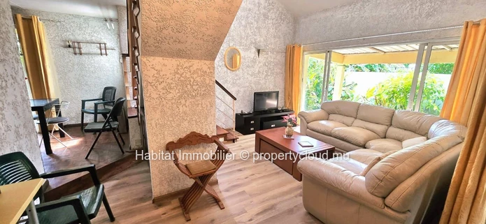 A louer : Maison meublée et équipée de 150 m², sur un terrain de 418 m² à Curepipe