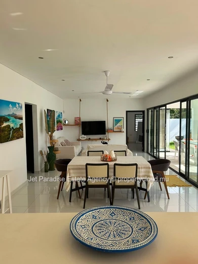 Modern Villa of 3 Bedrooms and pool