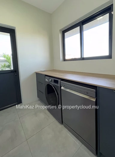 Luxurious Villa for Sale in Jardin d’Anna – Premium Living in Flic en Flac 