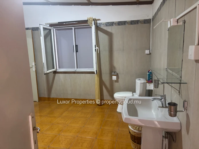 For rent 3 bedrooms apartment – Peaceful and Green Living in Albion