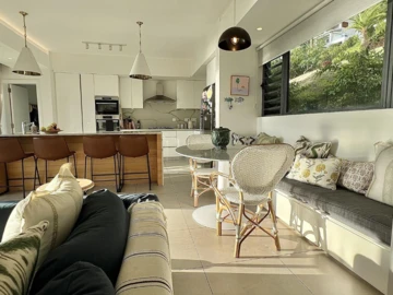5 Bedroom Villa