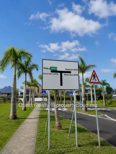 TERRAIN À VENDRE – L'Avenir, Moka Smart City
