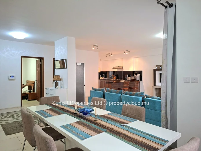 Apartment | 3 Bedrooms | 900m from the Beach
