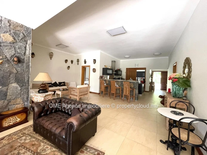 RIVIERE NOIRE - Sublime villa surrounded by greenery - 4 bedrooms