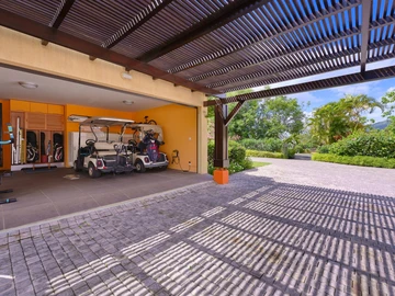 4 Bedroom Villa