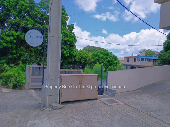 COMPLETELY UNFURNISHED Penthouse