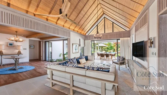 FOR SALE - Spacious 4 Bedroom Villa in Le Chaland