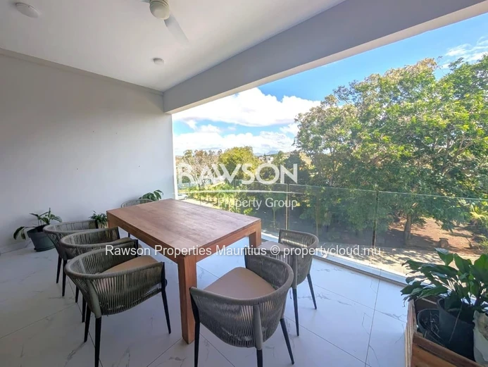 Penthouse In Pereybere | 3 Bedrooms | Private Rooftop Pool | Close To Grand Baie