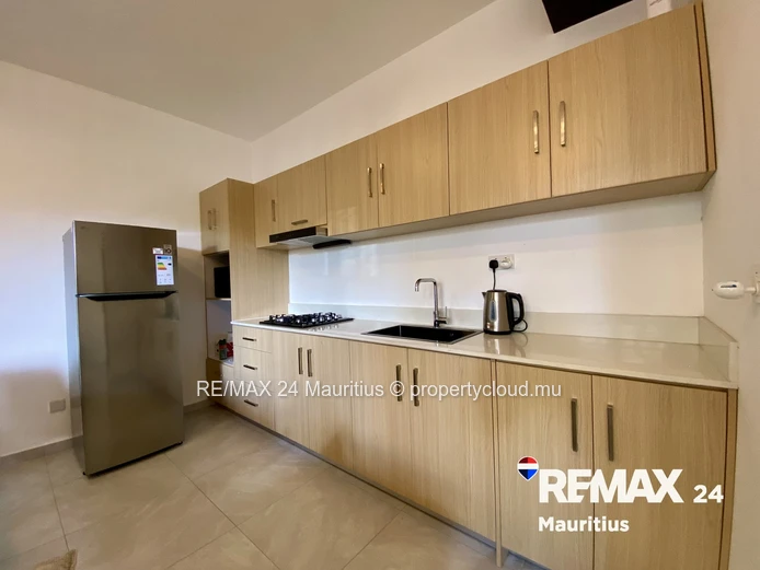 New Ground Floor Apartment Short Walk from the Beach