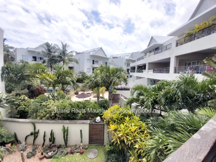 Beautiful apartment located in second position from the beach!