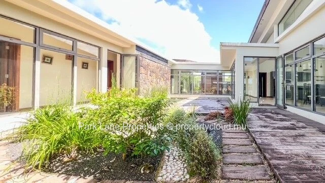 Exceptional Villa with Golf and Sea Views – Avalon Golf Estate