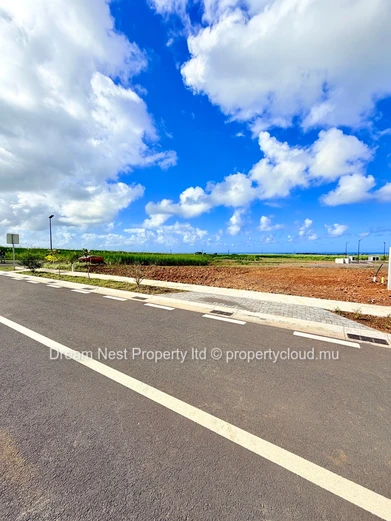 Prestigious Corner Plot in Savannah Connected Countryside – Where Smart Living Meets Exceptional Investment