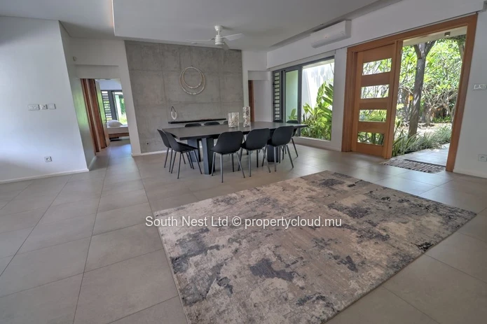 Superbe villa de 4 chambres avec un jardin tropical 