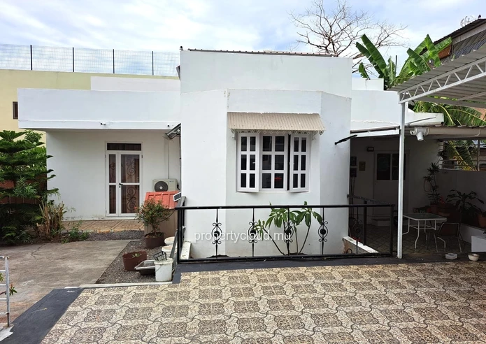 Albion – For sale: spacious 2-bedroom house in the Beerjeraz subdivision