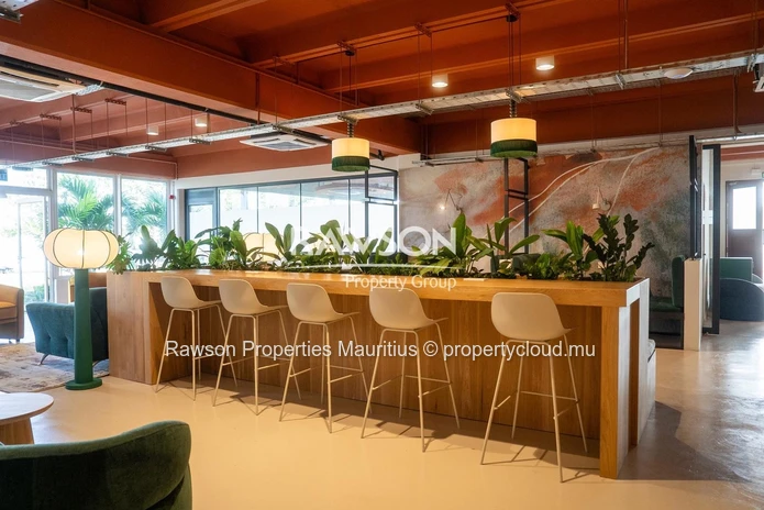 64.5 M² Office | Reception | Parking | Meeting Room | Security | Solitude