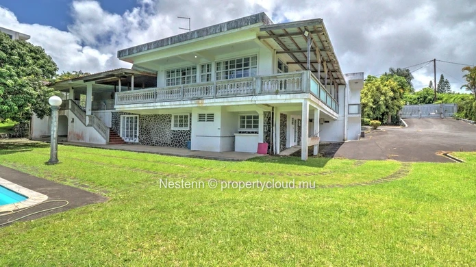Propriété exceptionnelle de 5 800 m²
