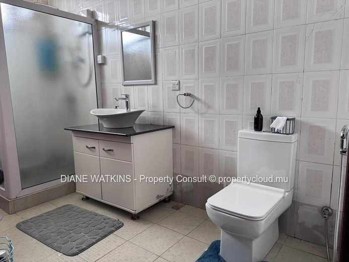 For Rent - Spacious 3 Bedroom Family Home in Wooton