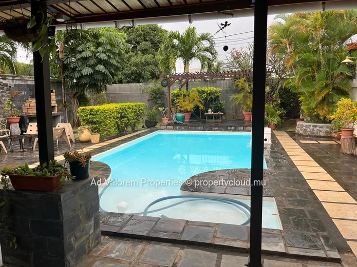 Maison de 4 chambres avec piscine à vendre à Tamarin