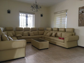 6 Bedroom House