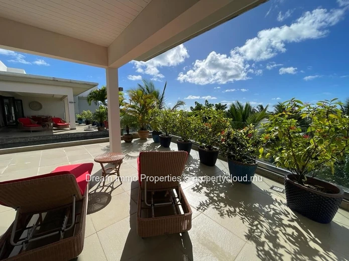 Somptuous Penthouse With Sea View & Private Pool At Azuri Village - Mauritius