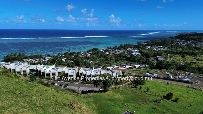 BAIE DU CAP – IRS BUILDING PLOT WITH SEA VIEWS – 2,126 m²