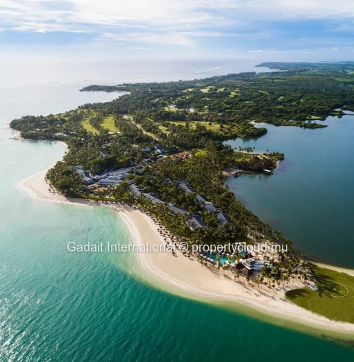 Villa avec piscine et proche de la plage à vendre à Belle Mare, Maurice