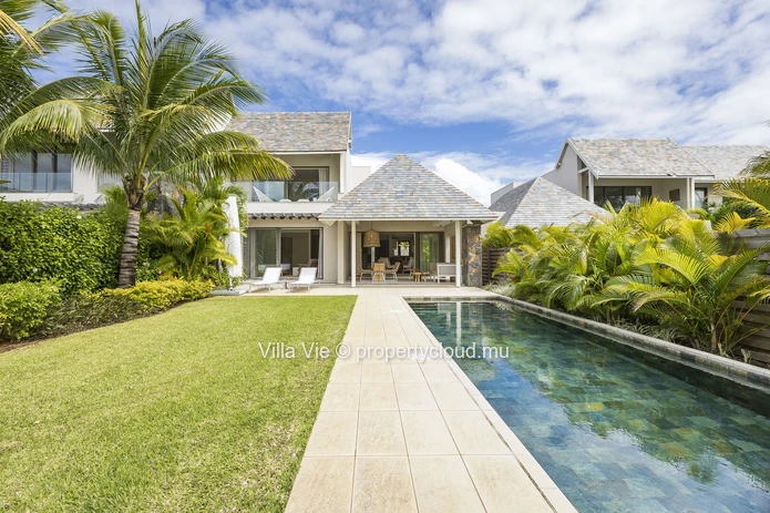 Beau Champ - Magnificent 3-bedroom semi-detached villa with private pool