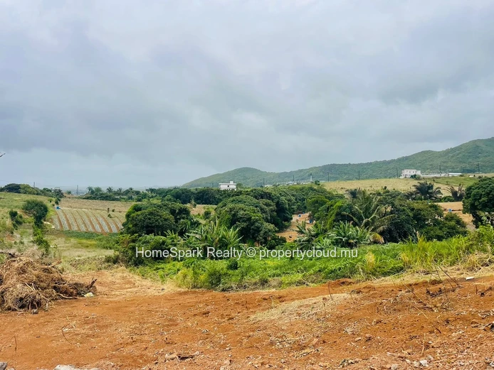 Residential Plot for Sale – Les Mariannes