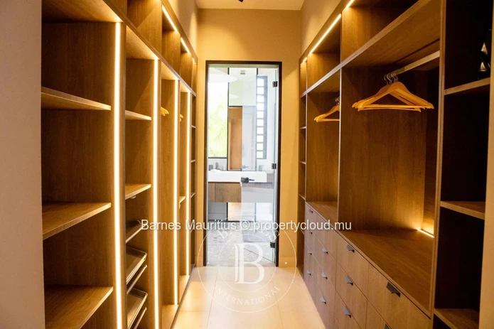 BEAU CHAMP – Villa contemporaine avec piscine et jardin - 4 chambres