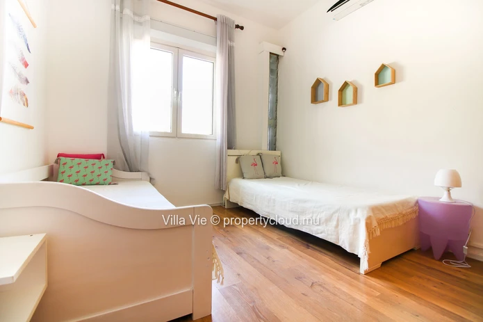 Pérèybere – Charming 4-bedroom house with a swimming pool (Sole Mandate)