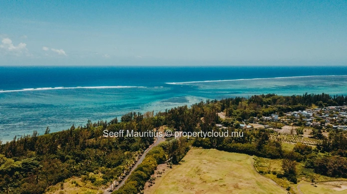 Golf Estate Land Opportunity: Prime Plot for Sale