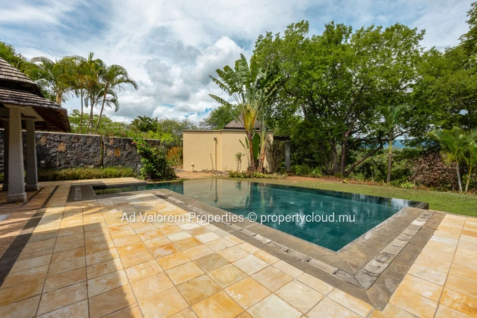 ? À Vendre – Villa D’Exception À Tamarina ?