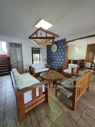 Villa de charme, 3 chambres, jardin de 760 M2 a balaclava