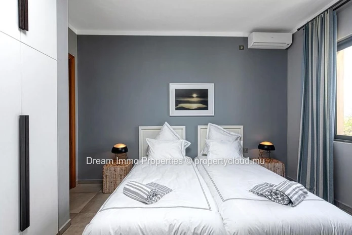 Penthouse Moderne D'exception Avec Vue Mer A Balaclava – Ile Maurice