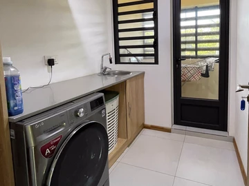 4 Bedroom Villa