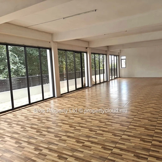 Commercial Space for Rent - Goodlands (Main Road) | Rs 80,000/month