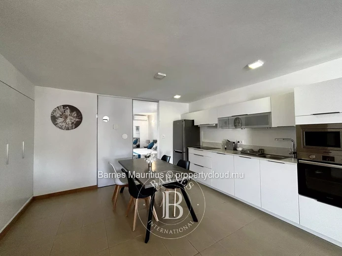 MONT CHOISY – Furnished apartment in secure residence – 2 bedrooms