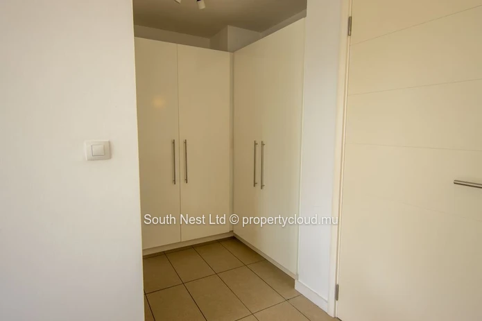 Appartement meublé au rez-de-chaussée avec 3 chambres et jardin 