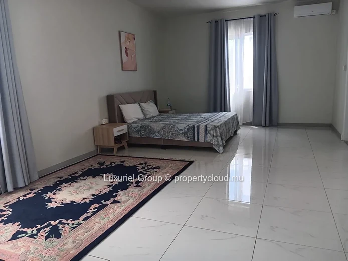 Elegant 3-Bedroom Villa with Private Pool for Rent