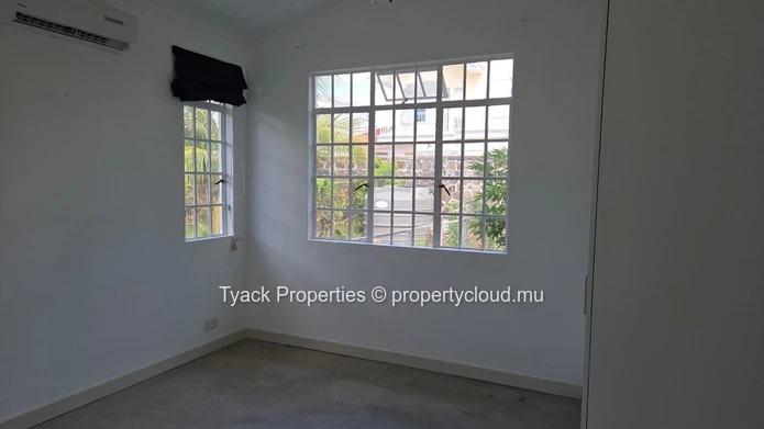 3-bedroom house with swimming pool for sale in Pointe aux Canonniers