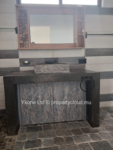 Villa For Sale In Vacoas