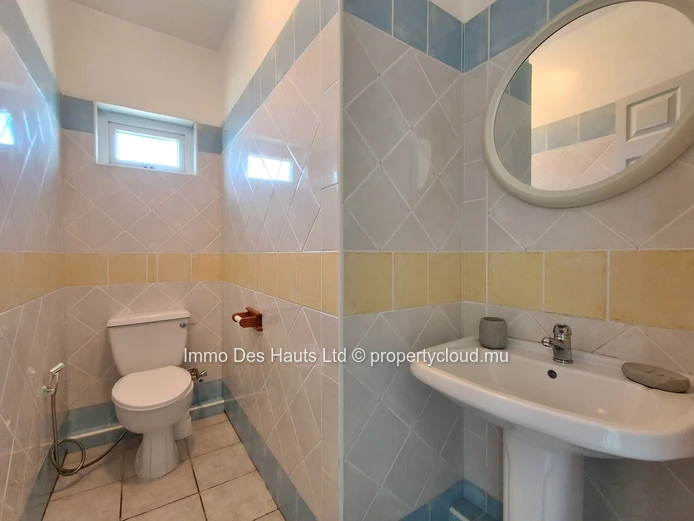 3 Bedroom Apartment fully furnished for long term rental Curepipe 