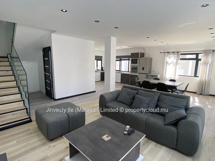 JINVESTY MAURITIUS : RENT 3 BR House Mont Choisy beach on walk... 69000