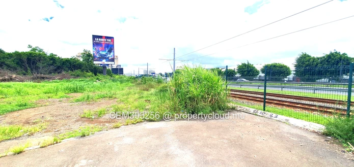 Terrain commercial à vendre – 44 Perches, Phoenix